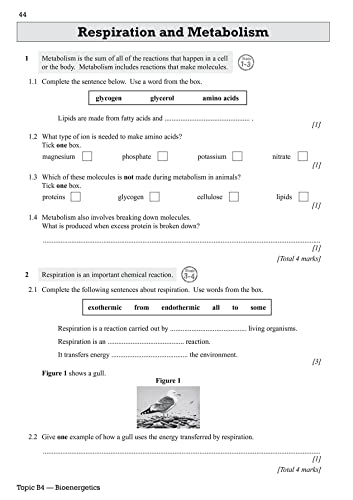 GCSE Combined Science AQA Exam Practice Workbook - Foundation (includes answers): for the 2024 and 2025 exams (CGP AQA GCSE Combined Science)