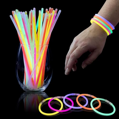 SHATCHI 50Pcs Glow Sticks 8 inches and Connectors Neon Colours Kit for Bracelets, Rings Necklace Halloween Rave Fancy Dress Party Props Bag Fillers Toys Favours