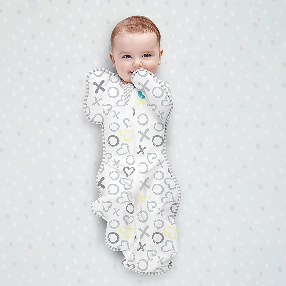 Love To Dream Swaddle UP Viscose from Bamboo Jersey Lite, Ultra-light Fabric for Warm Temperatures (24-27°C), Arms Up Position, Baby Essentials for Newborn (Kisses White, Newborn (2.2-3.8kg))