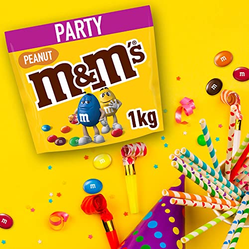 M&M'S Peanut Milk Chocolate Party Bulk Bag, Chocolate Gift & Movie Night Snacks, 1kg