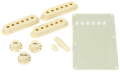 Fender Accessory Kit - Stratocaster - Aged White