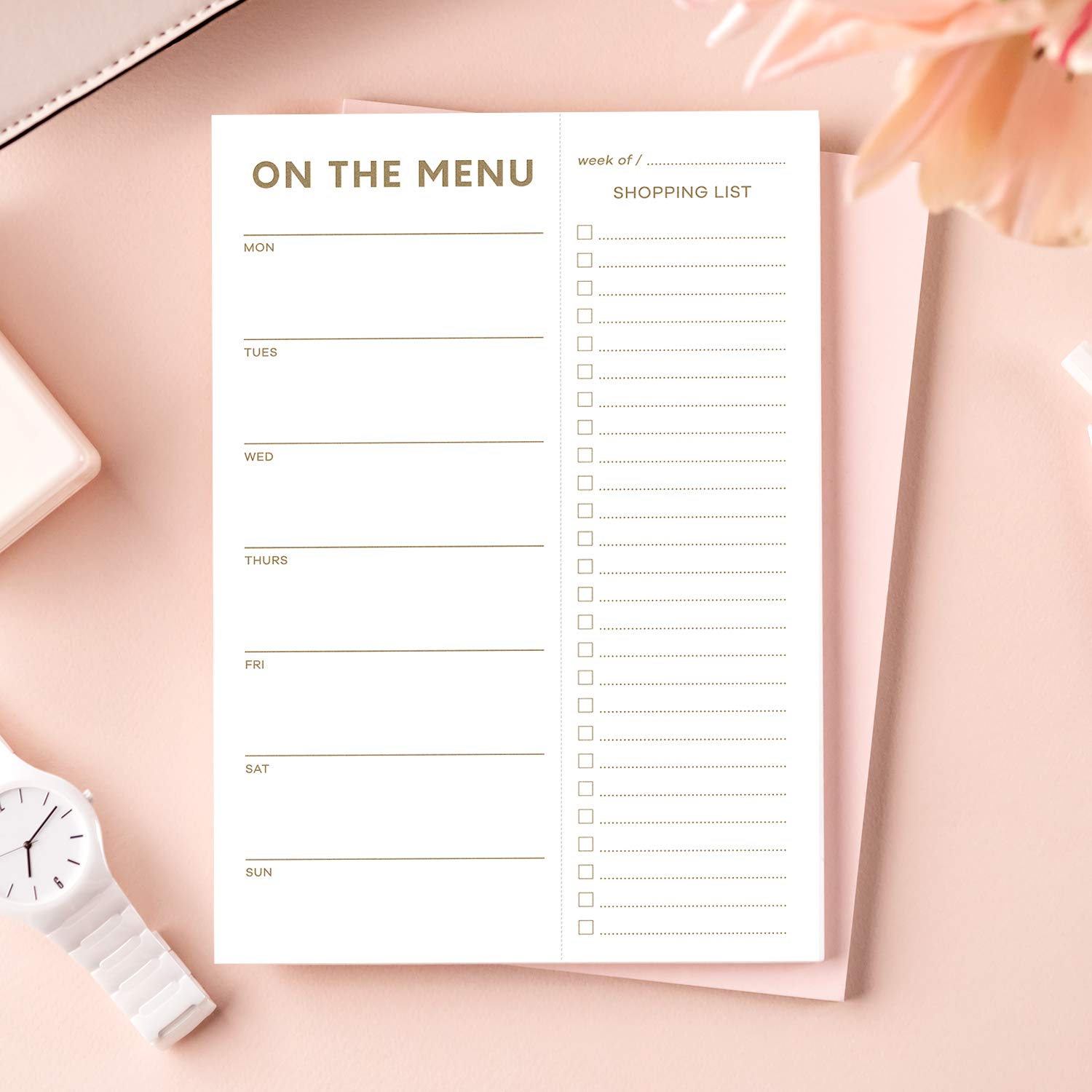 Sweetzer & Orange Meal Planner Notepads - Gold Print Notepad Organiser for Weekly/Daily Food Planning - Tear-Off Grocery Shopping List, 2 Magnets for Hanging on Refrigerator Door - 17x25cm, 52 Sheets