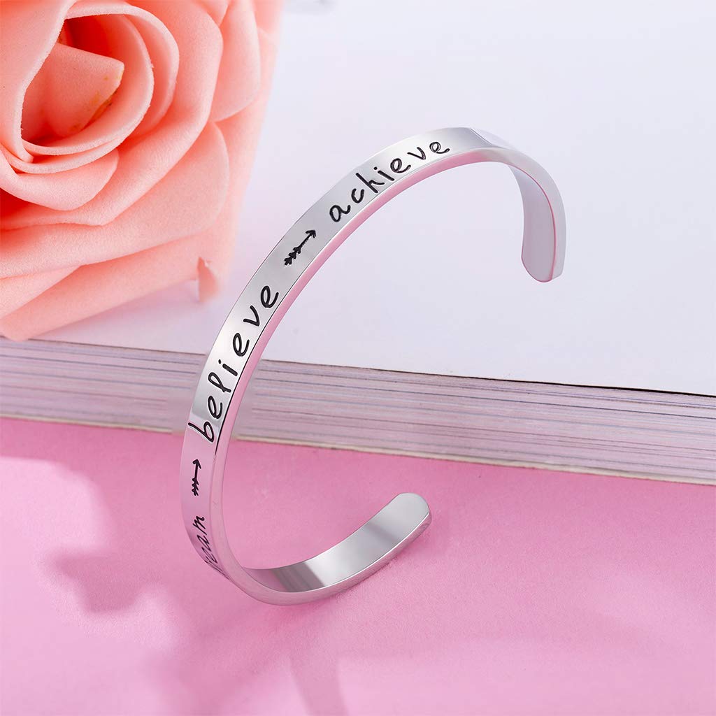 CERSLIMO Friendship Bracelet for Womens - Inspirational Friendship Gifts for Best Friend, Motivational Cuff Bangle Sister Mother Teacher Gifts Bracelet Birthday Christmas Gifts, Dream Believe Achieve