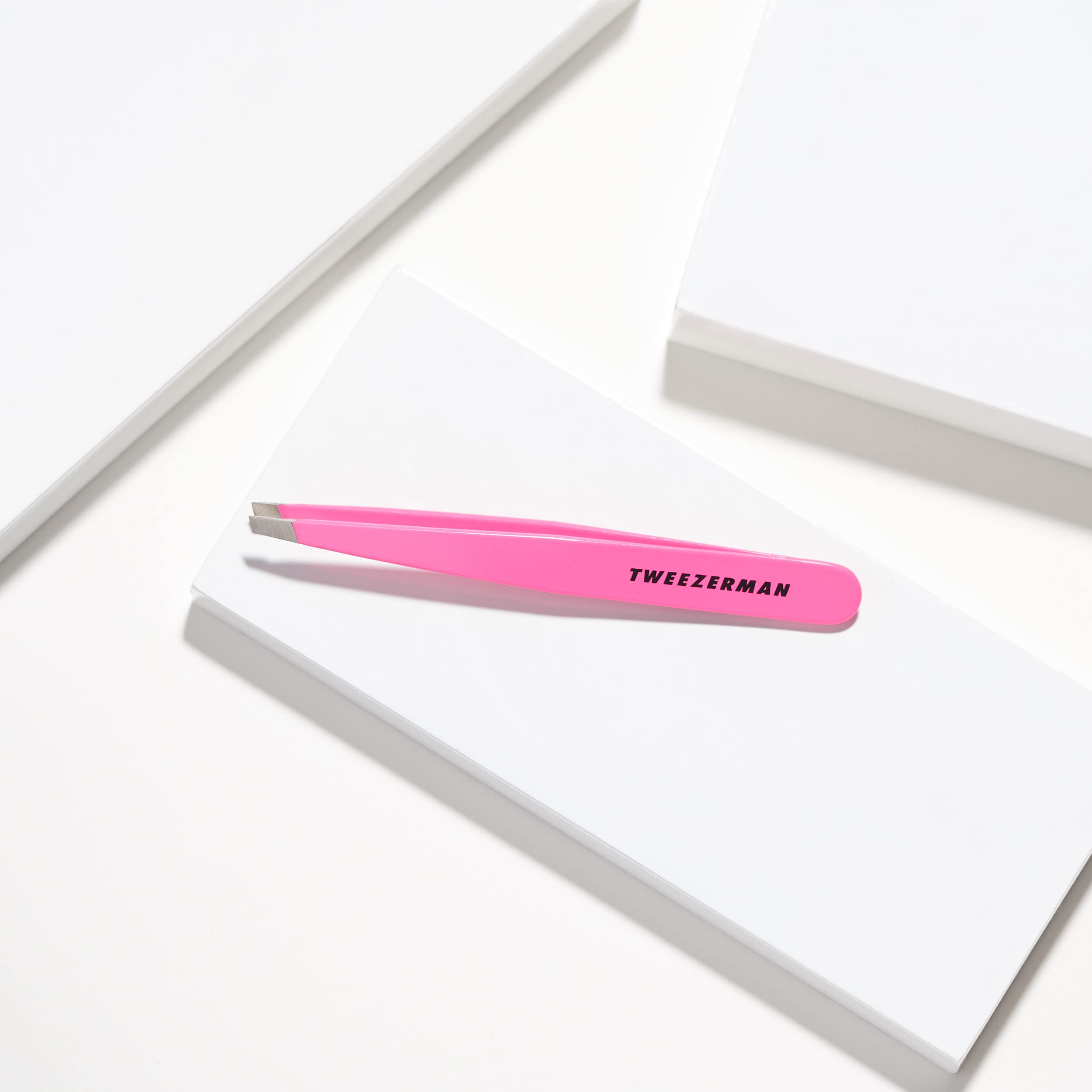 Tweezerman Slant Tweezer Neon Pink