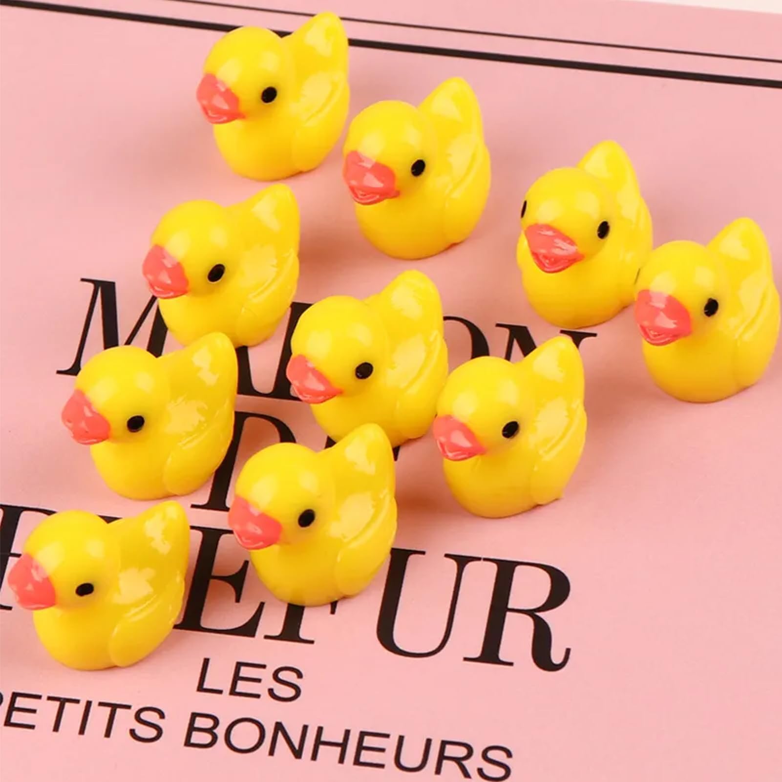 NOJGAC 120 Pcs Mini Ducks, Tiny Realistic Shape Resin Ducks Cute Miniature Toy, Bath Time Toys, Deracorations for Christmas Birthday Party Miniature Figures Micro Fairy Garden