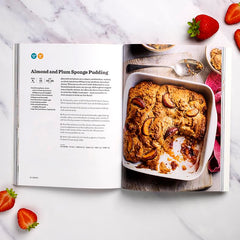 The Fast 800 Treats Recipe Book: Healthy and delicious bakes, savoury snacks and desserts for everyone to enjoy (The Fast 800 series)