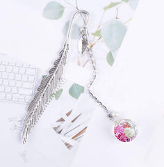 Handmade Metal Feather Shaped Bookmarks with Flower Specimen Pendants Book Page Marker for Reading Adults Kids Students Pink