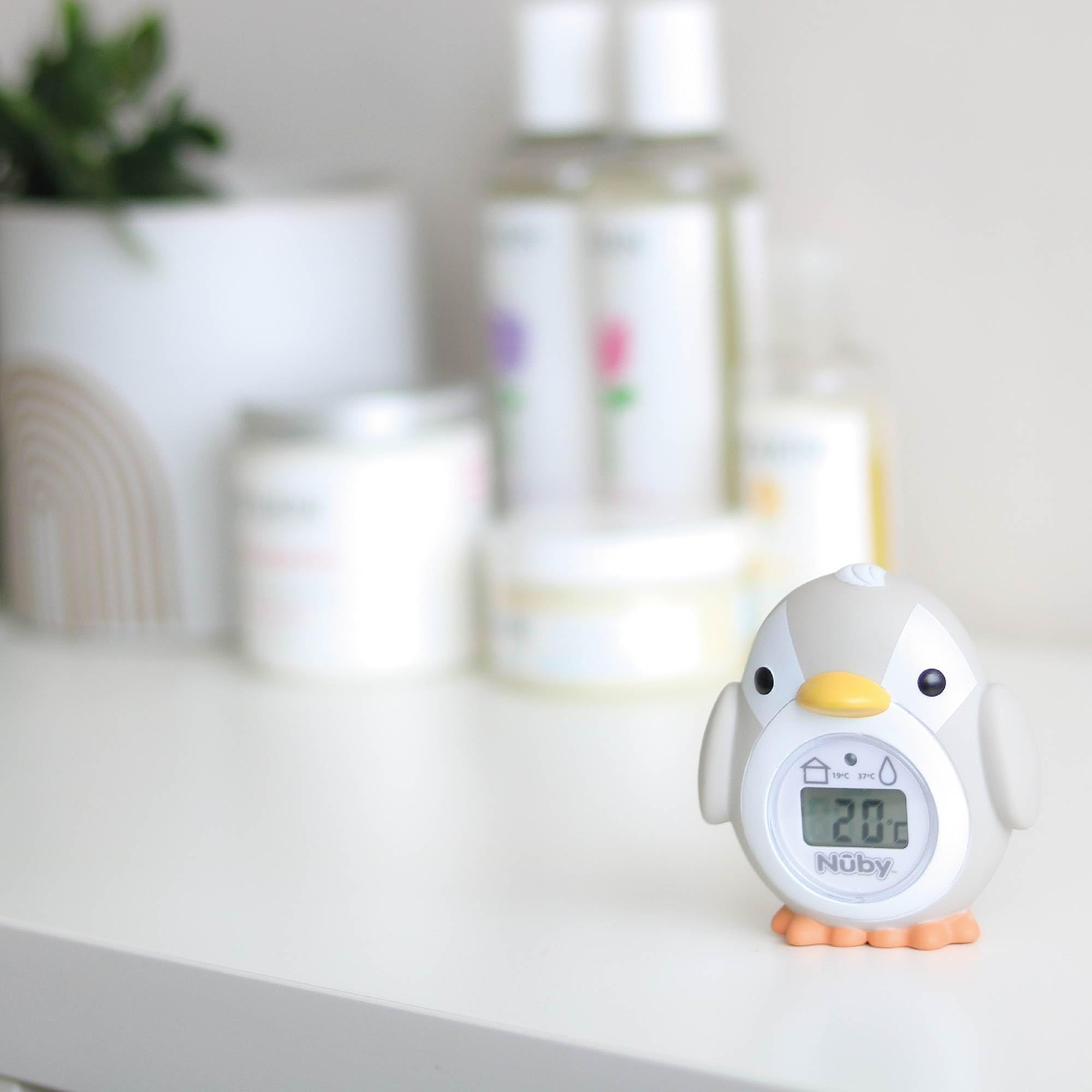 Nuby - Penguin shaped baby bath Digital thermometer - Easy to read screen - BPA free - Gray - Suitable from 0 months