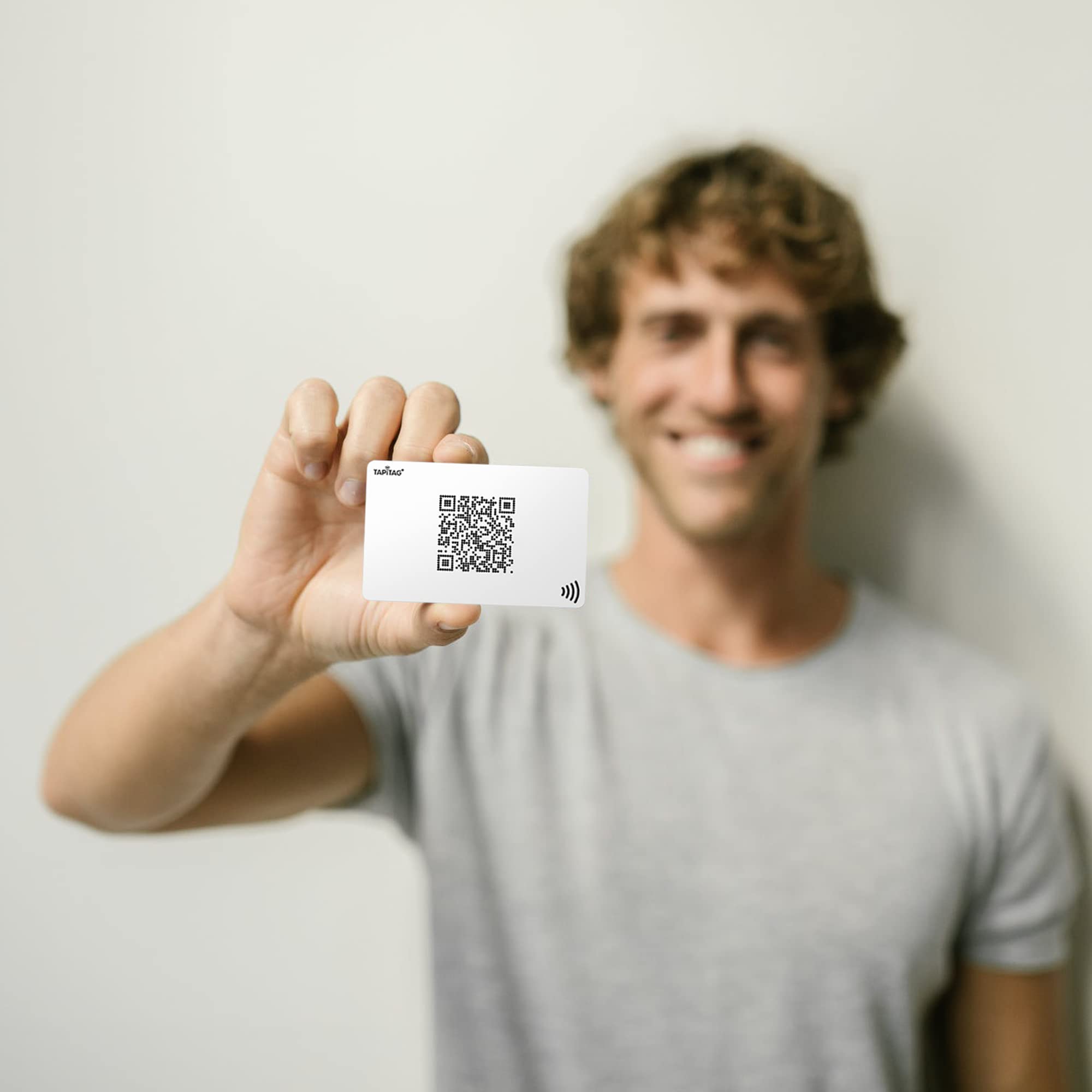 TAPiTAG Digital Business Card NFC Tag and QR (White)