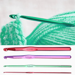 Crochet Hooks, 4 Pcs Multicolor Aluminum Knitting Needles, Crochet Hooks Set for Beginners or Professionals