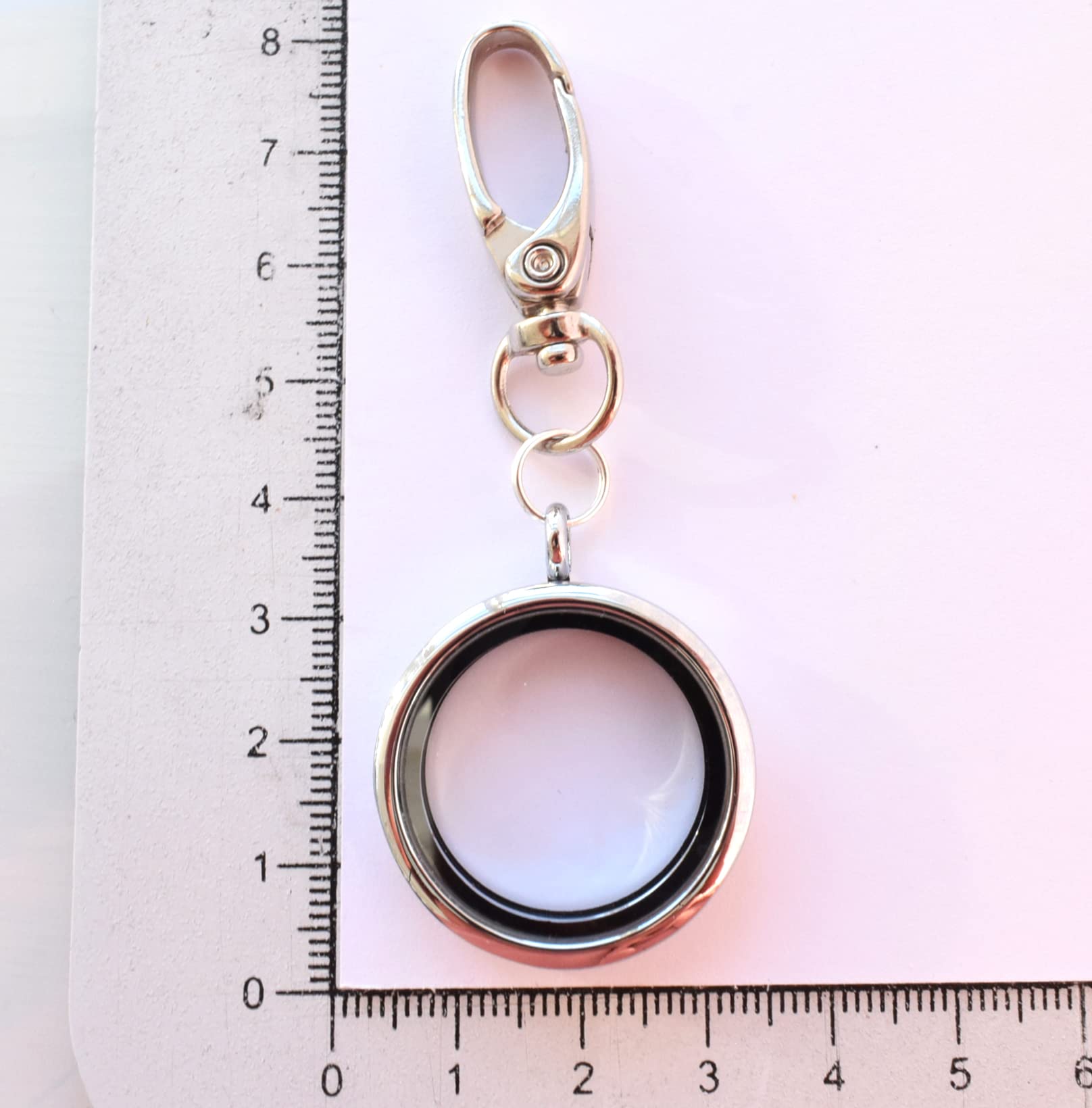 MUM In Memory Keyring. Real White Feather Inside Floating Locket Key Chain, Round Silver Colour Handbag Charm, Trinket. Angel, Wing, Rose, Love Charms. Sympathy gift