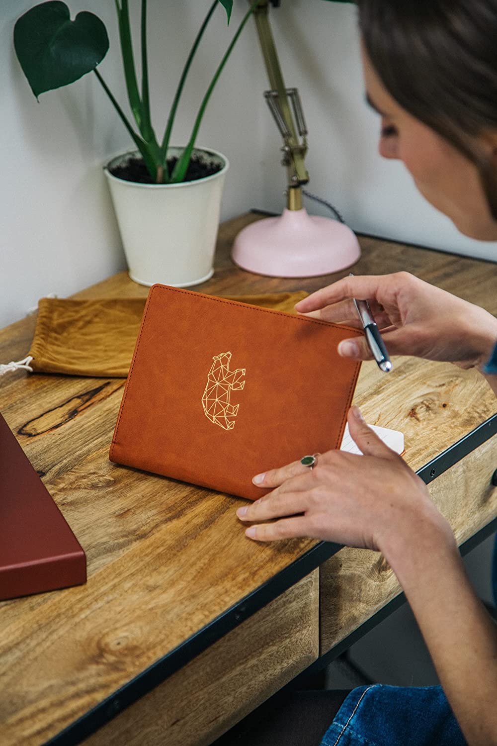 Notebook A5 Lined by Avocado and Spice® - Hardback A5 Journal Notebook - Faux Leather A5 Notepad - Bookmark, Elastic Strap, Pen Holder, 200 Thick Pages (Brown, Lined)