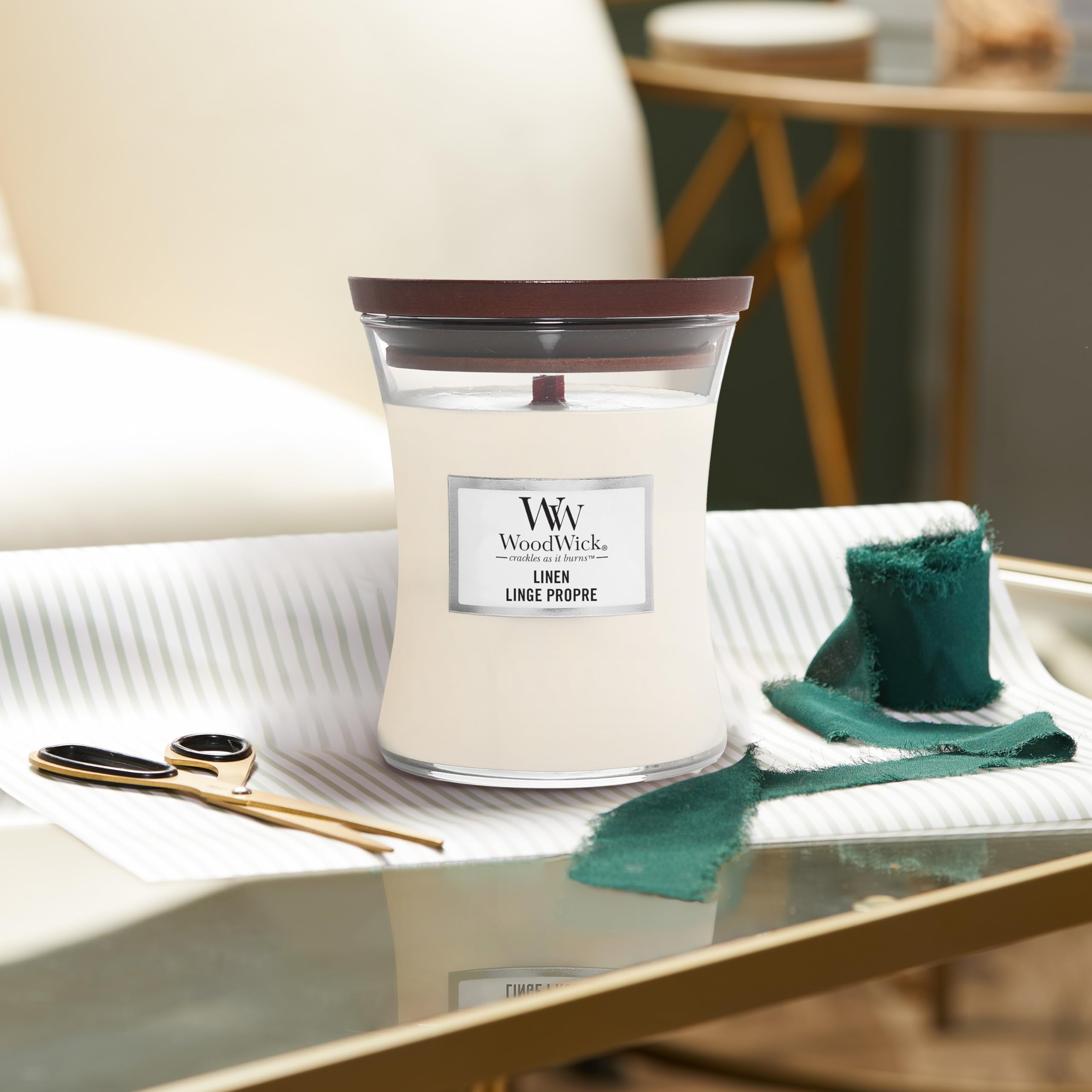 Woodwick Medium Hourglass Scented Candle, Island Coconut, with Crackling Wick, Burn Time: Up to 60 Hours, Island Coconut