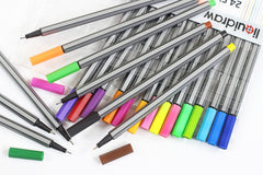 Liquidraw 24 Fineliner Colouring Pens Set Fine Point Pens 0.4mm Assorted Colours, Fineliners Coloured Pens, L24FL