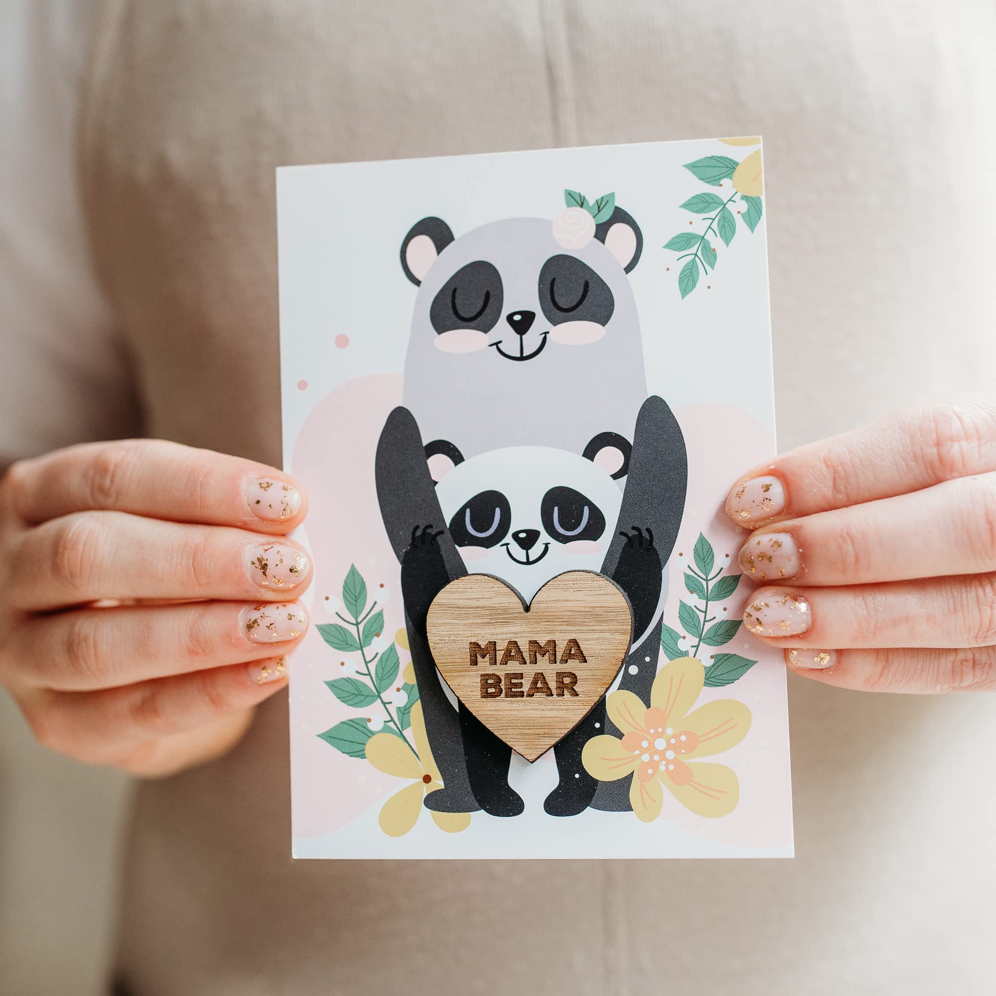 Mama Bear Mother’s Day Pocket Hug Postcard with Wooden Heart - Gift Card For Mum (Mama Bear)