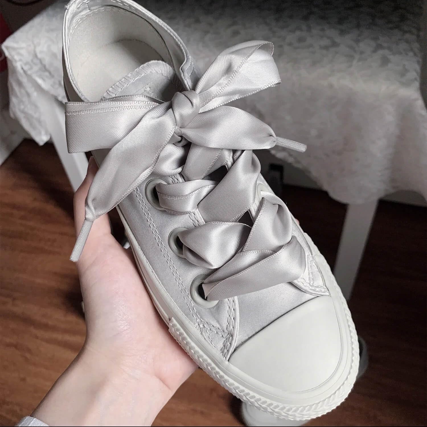 WEGOODZF Satin Ribbon Shoe Laces: 2CM Wide 120cm Long Pale Pinkish Grey Flat Silk Shoelaces for Women Girls 2 Pairs Replacement Shoelace for Trainers Boots Sneakers