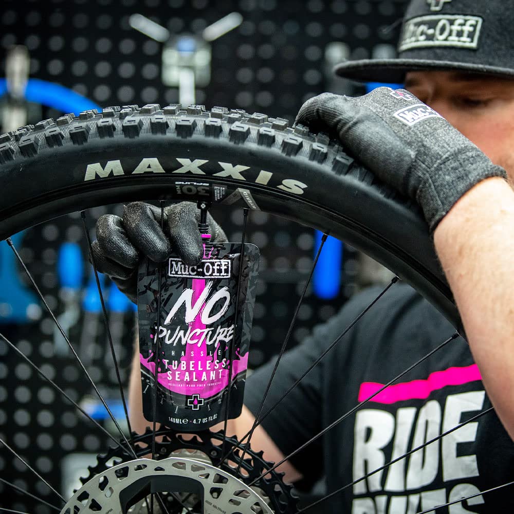 Muc-Off No Puncture Hassle Tubeless Sealant, 140ml - Tubeless Tyre Sealant for Bicycle Puncture Repair - Bike Tyre Sealant for MTB/Road/Gravel Bikes