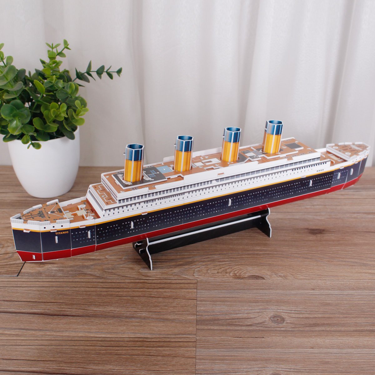 CubicFun 3D Puzzles Titanic Model Kits Ship and Boat Jigsaw Puzzles for Kids and Adults, Paper DIY Toy Gift and Decoration, 35 Pieces