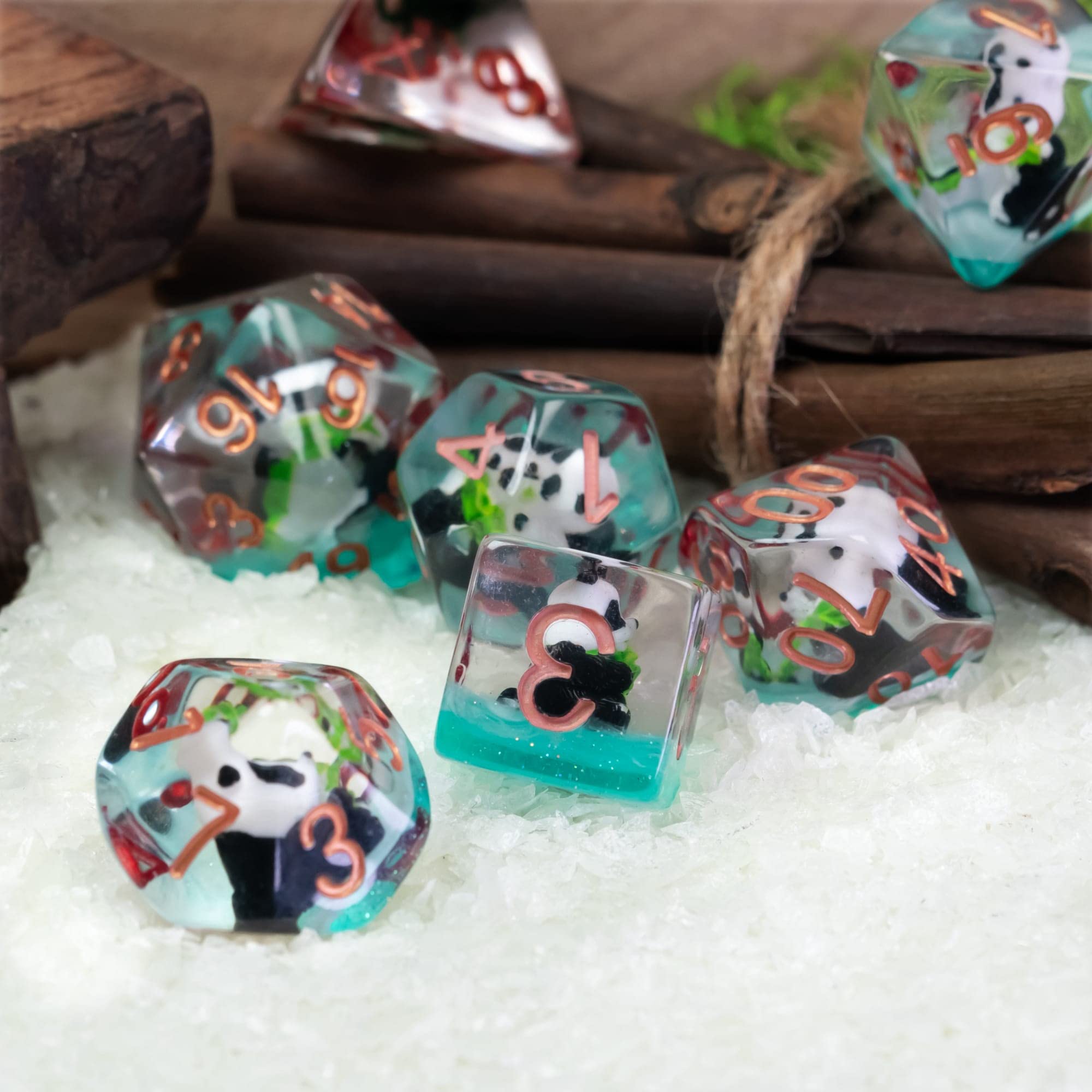 cusdie 7-Die DND Dice, Polyhedral Dice Set Filled with Animal, for Role Playing Game Dungeons and Dragons D&D Dice (Panda w/Bamboo)