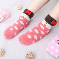 Radsocken 4 Pairs Fluffy Socks for Women and Girls,Cute Animal Pattern Socks Winter Warm Animal Bed Socks Soft Fuzzy Slipper Socks Cozy Cute Fluffy Home Socks Chiristmas Gifts