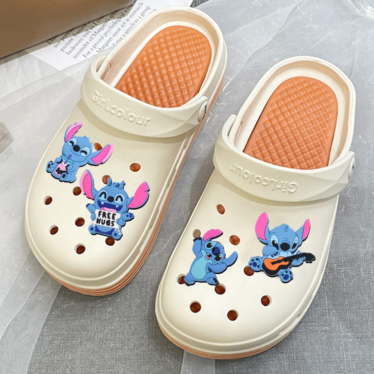 NA Cartoon Shoes Charms Cartoon Shoes Decoration Anime Shoelace Accessories Cartoon PVC Shoes Charms for Girls Boys Birthday Gift for Children Party Favor