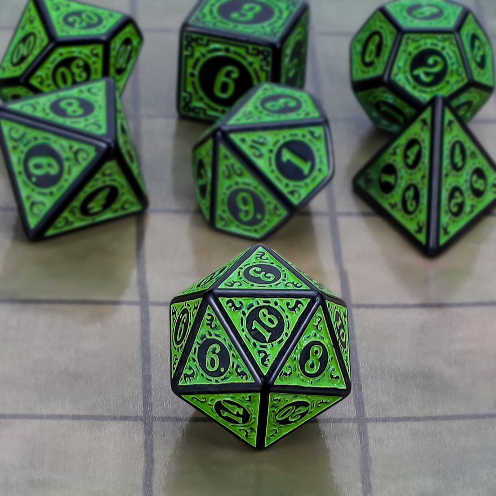 QMAY DND Dice Polyhedral Dice Set - 7 Pieces for Dungeon and Dragons MTG RPG D&D D20, D12, D10, D%, D8, D6, D4 (Green Engraving)