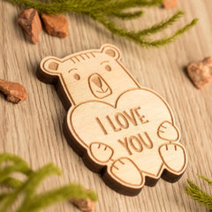 Cute Bear Hug Friendship Gifts for Women Best Friend Card with Token Gift for Her Girls Birthday Best Friend Mum Sister Wife Wooden Heart Bestie Colleagues Cheer Up