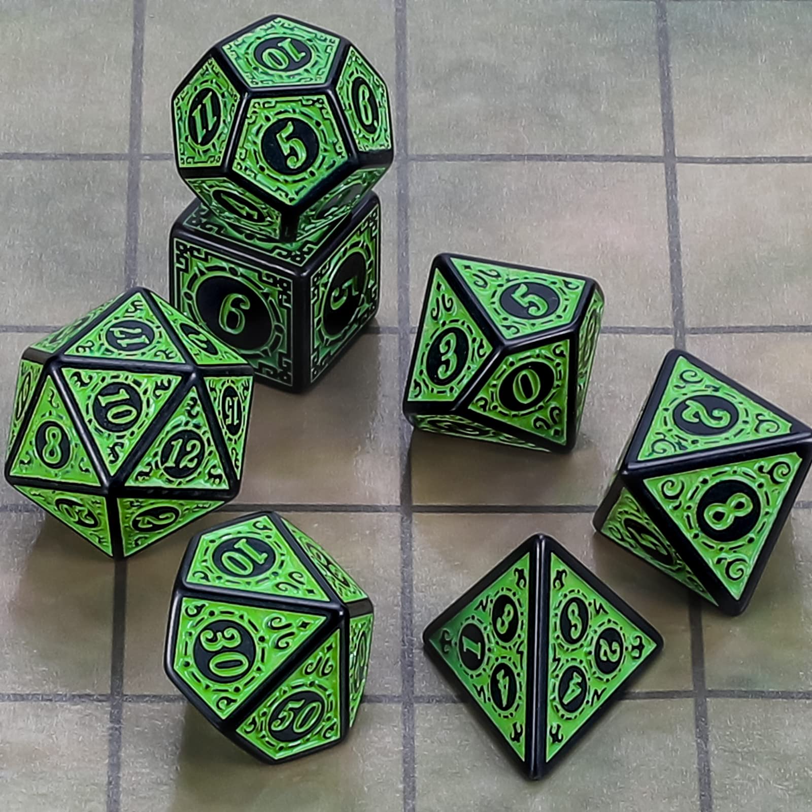 QMAY DND Dice Polyhedral Dice Set - 7 Pieces for Dungeon and Dragons MTG RPG D&D D20, D12, D10, D%, D8, D6, D4 (Green Engraving)