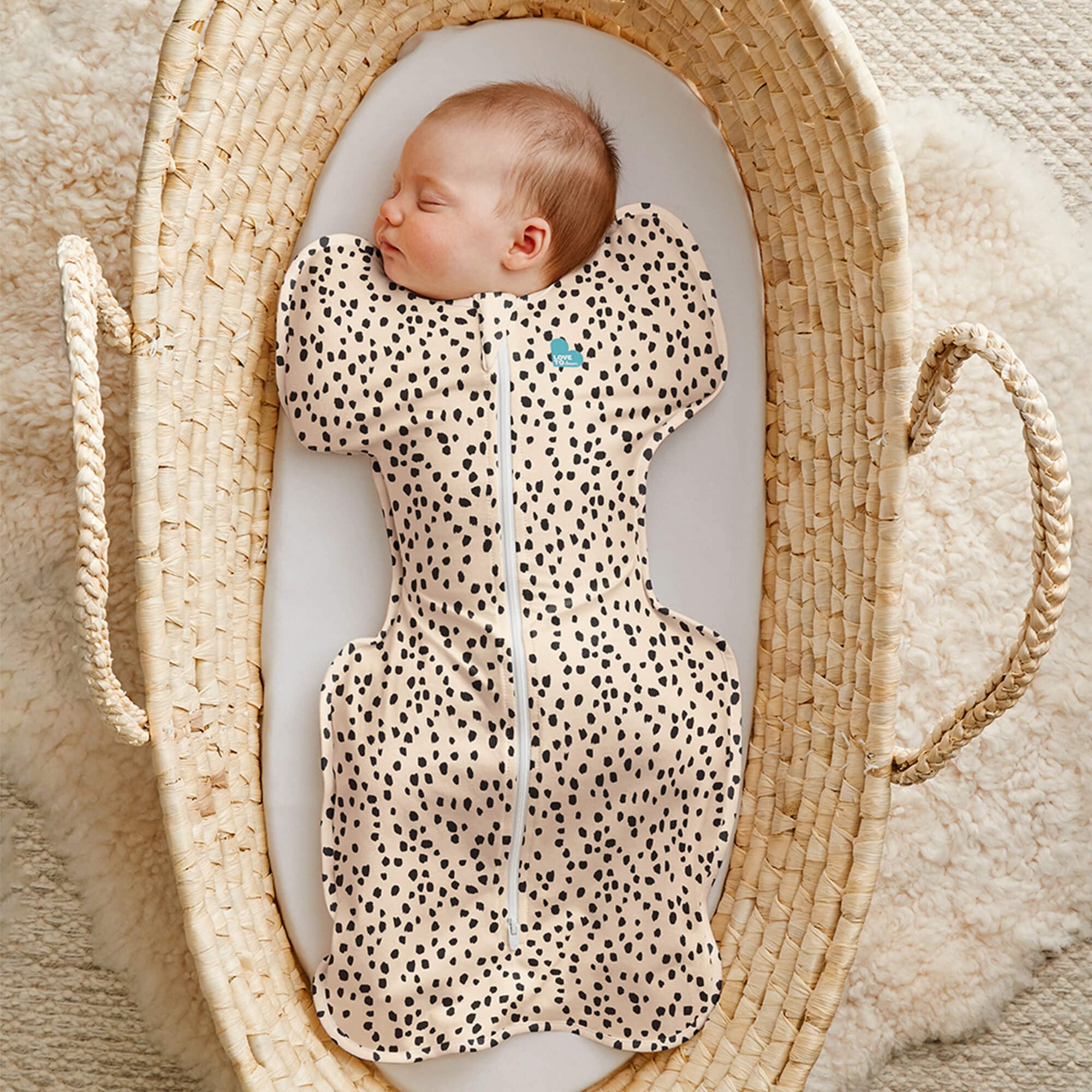 Love To Dream Swaddle UP, Baby Sleeping Bag, Fabric for Moderate Temp (20-24°C), Arms Up Position, Baby Essentials for Newborn, Hip-Healthy, Twin Zipper for Easy Nappy changes, 6-8.5kg, Beige