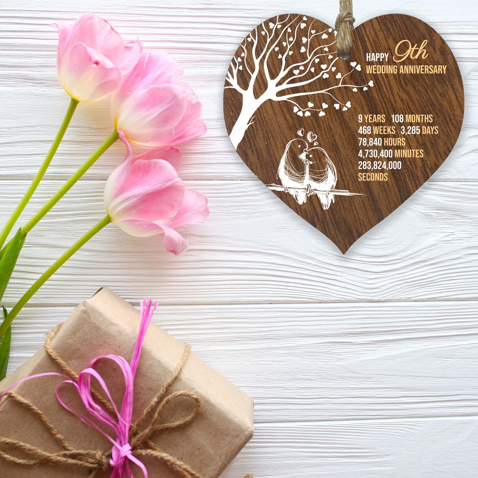 9th Wedding Anniversary Wooden Heart Plaque, Dark Wood Sign Keepsake, Celebrate Willow Pattern/Pottery Anniversary Wife Husband Boyfriend Girlfriend, Plaque with Quotes Gifts from the Kids