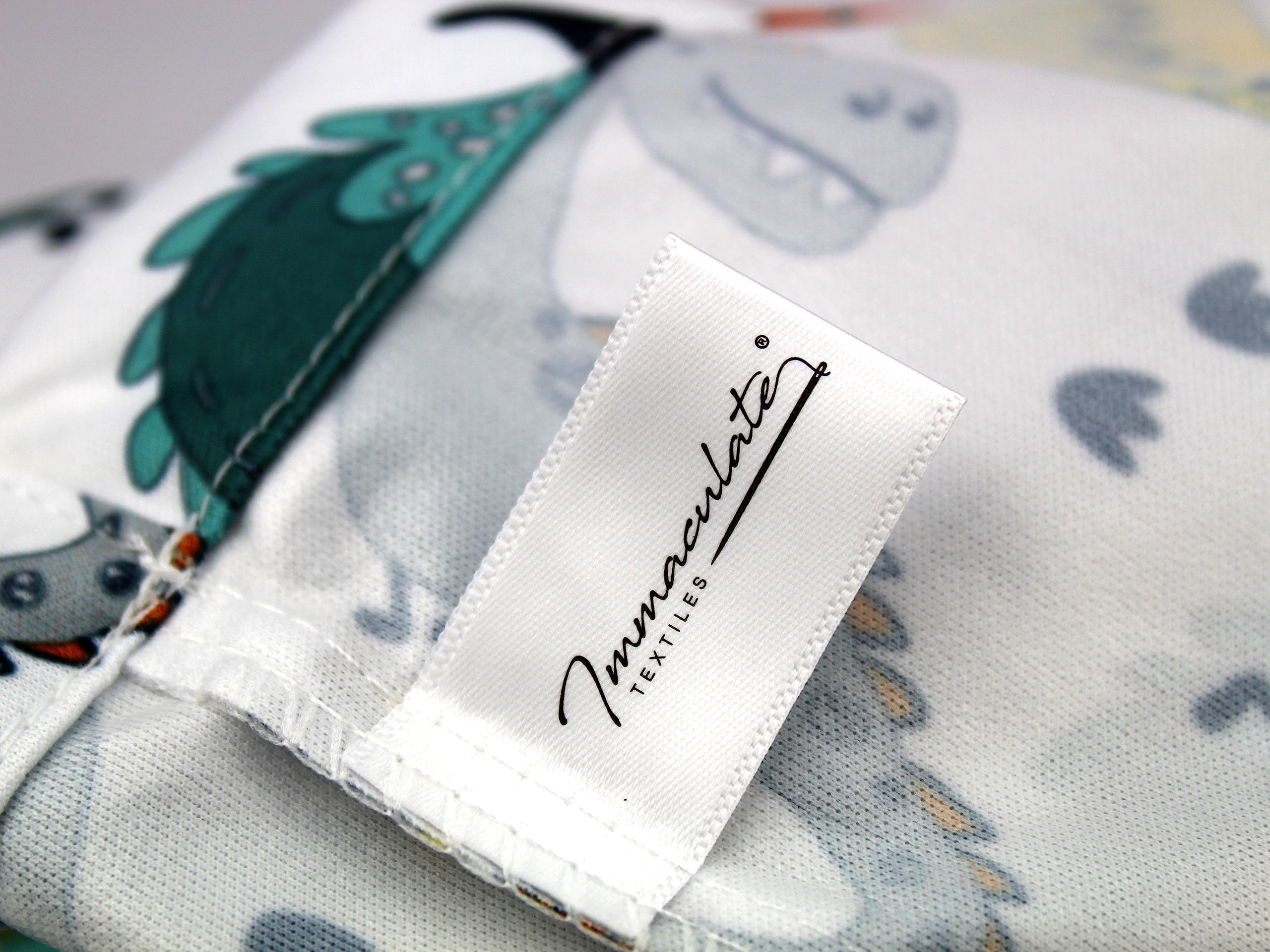 Immaculate Textiles Unisex Baby Wet/Dry Bag with Buckle : Waterproof & Washable : Great for Swimming & Reusable Cloth Nappies (Dinosaurs, 28x40cm)