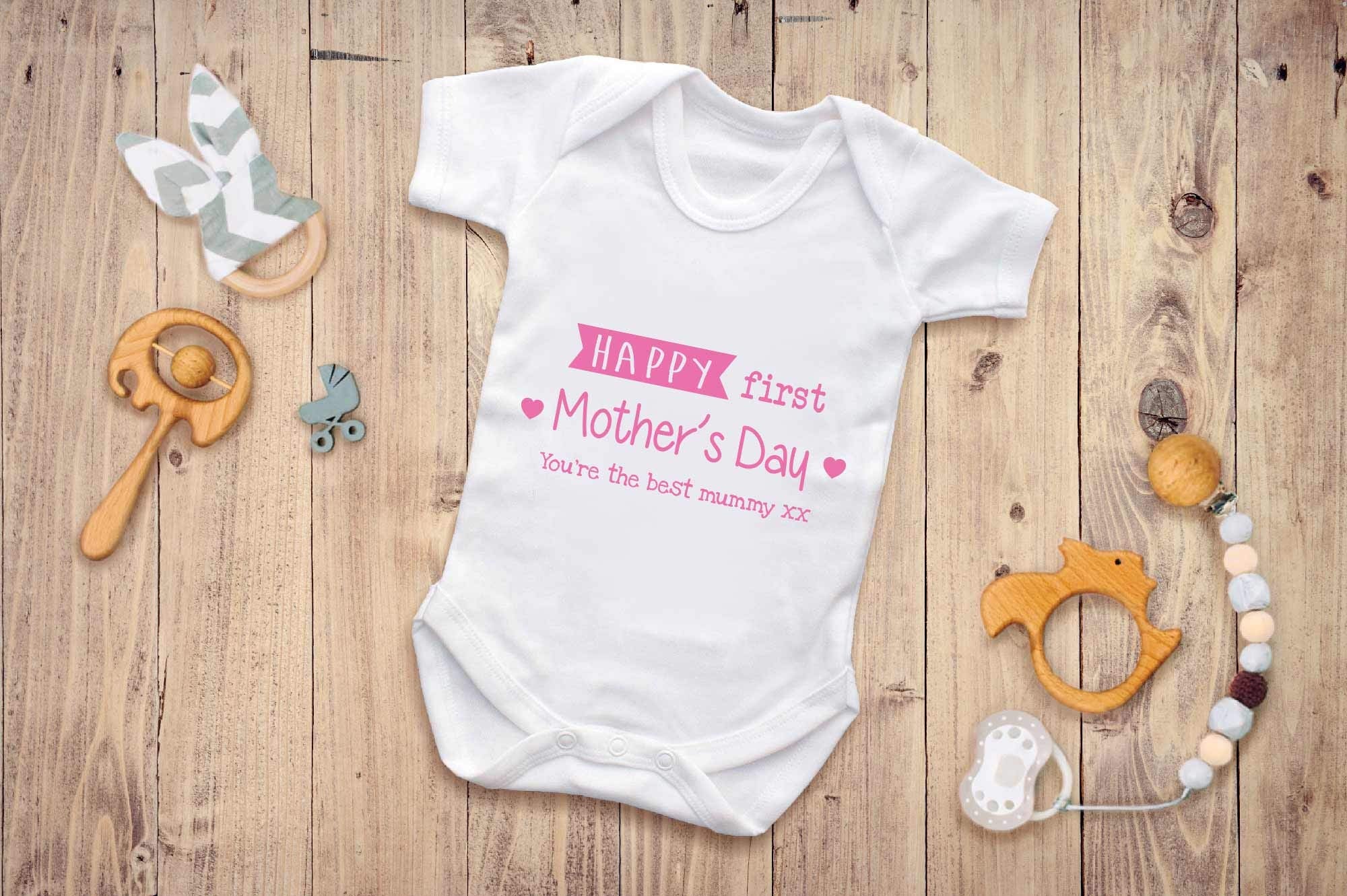 Reality Glitch Happy First Mothers Day Babygrow (3-6 Months, White/Pink)