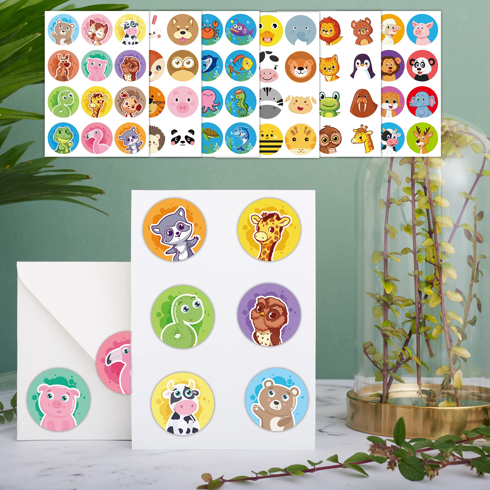 RMMD Animal Stickers 30 Sheets Cute Animal Circle Stickers for Children Animal Stickers for Cards/Envelopes/Boxes/Scrapbook Classroom Teacher Reward Stickers for Children Teachers Party Favours