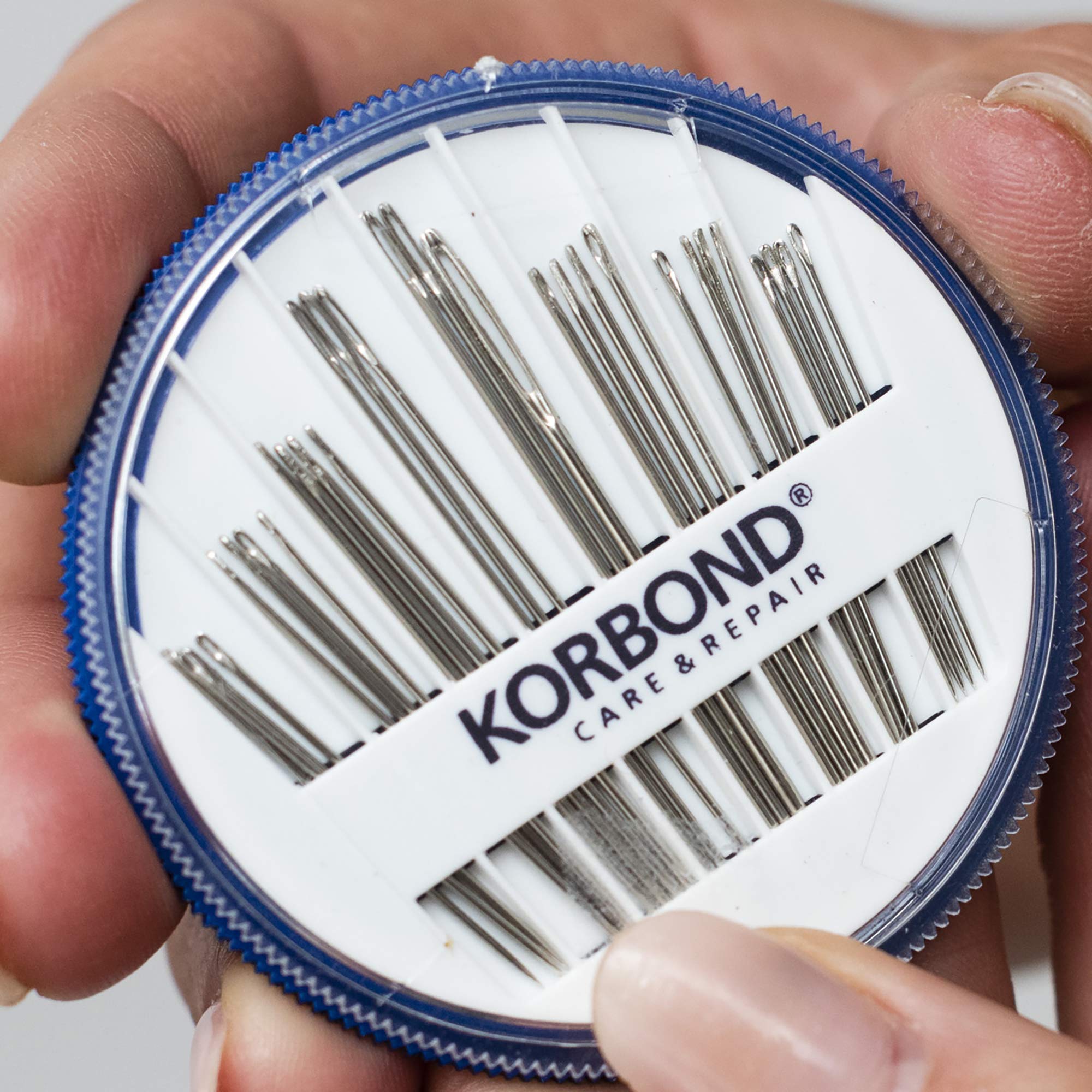 Korbond 30 Piece NEEDLE COMPACT by Korbond – Needle Assortment for a multitude of hand sewing, Betweens Tapestry & Darning Needles