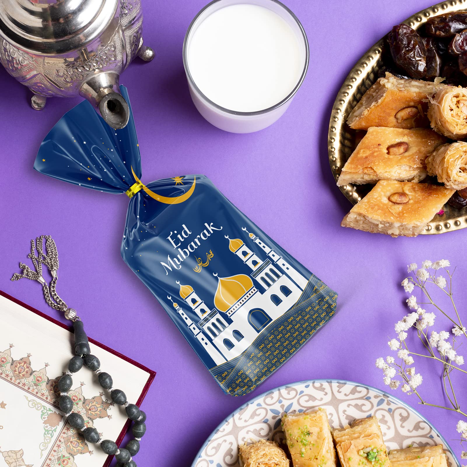 PopManko Eid Mubarak Party Treat Bags, 100Pcs Gift Bags, Ramadan Cellophane Favor Bags, Eid Mubarak Sweets Bags with Gold Ties for Home Eid Decorations, 27.5L* 12.5W