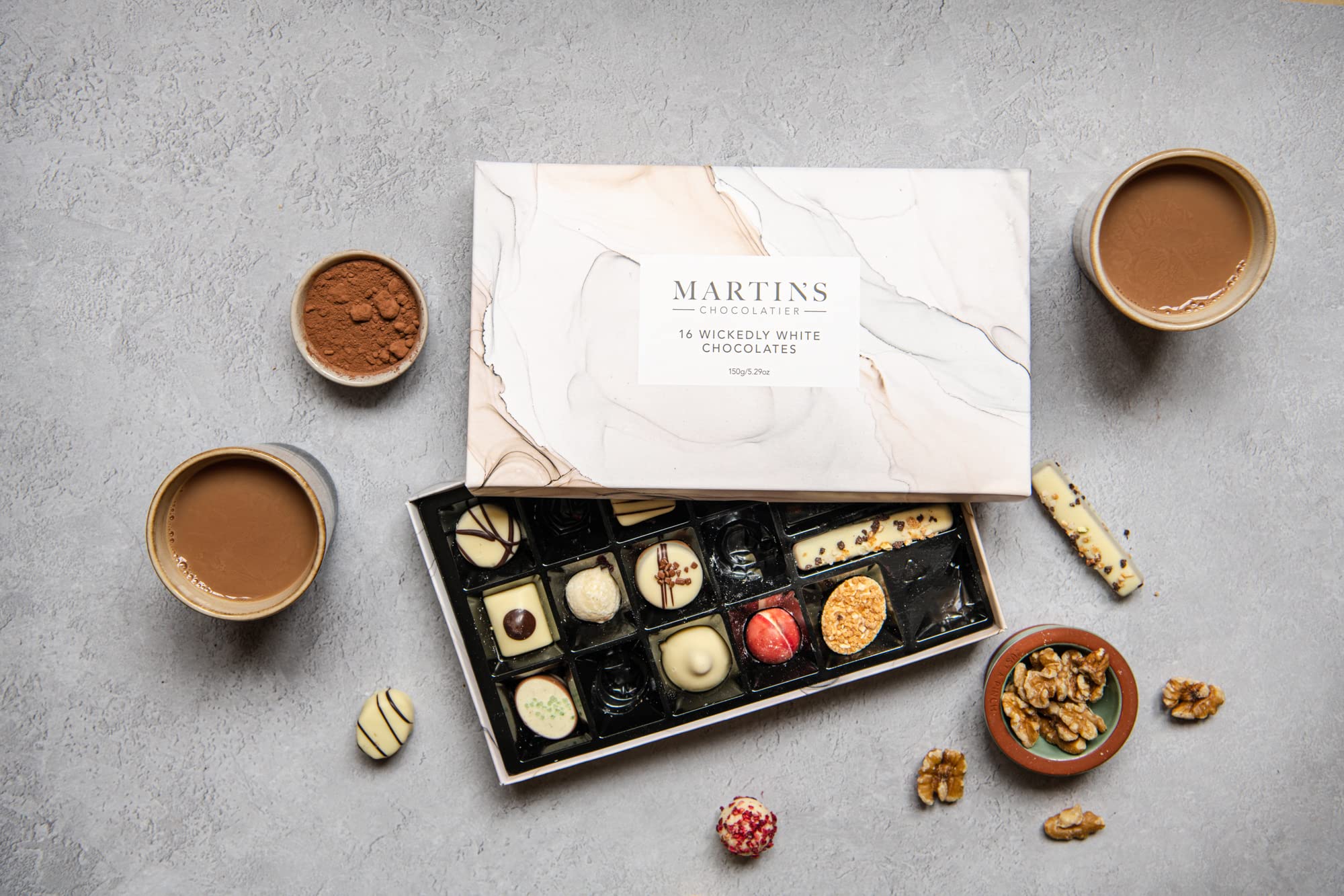 Martins Chocolatier Wickedly White Collection Luxury Handmade Chocolate Box 16 Belgian Chocolates, 15 Assorted Flavours Ideal Present for Birthdays & Anniversary (150g)