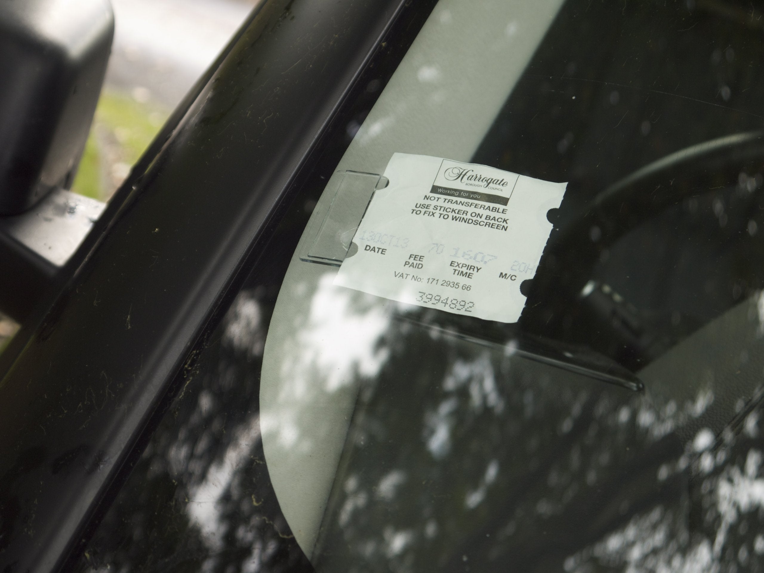 Tikettak - Car, Van and Caravan windscreen Permit, Ticket and Note Holder (Avoid Parking Fines) (3)