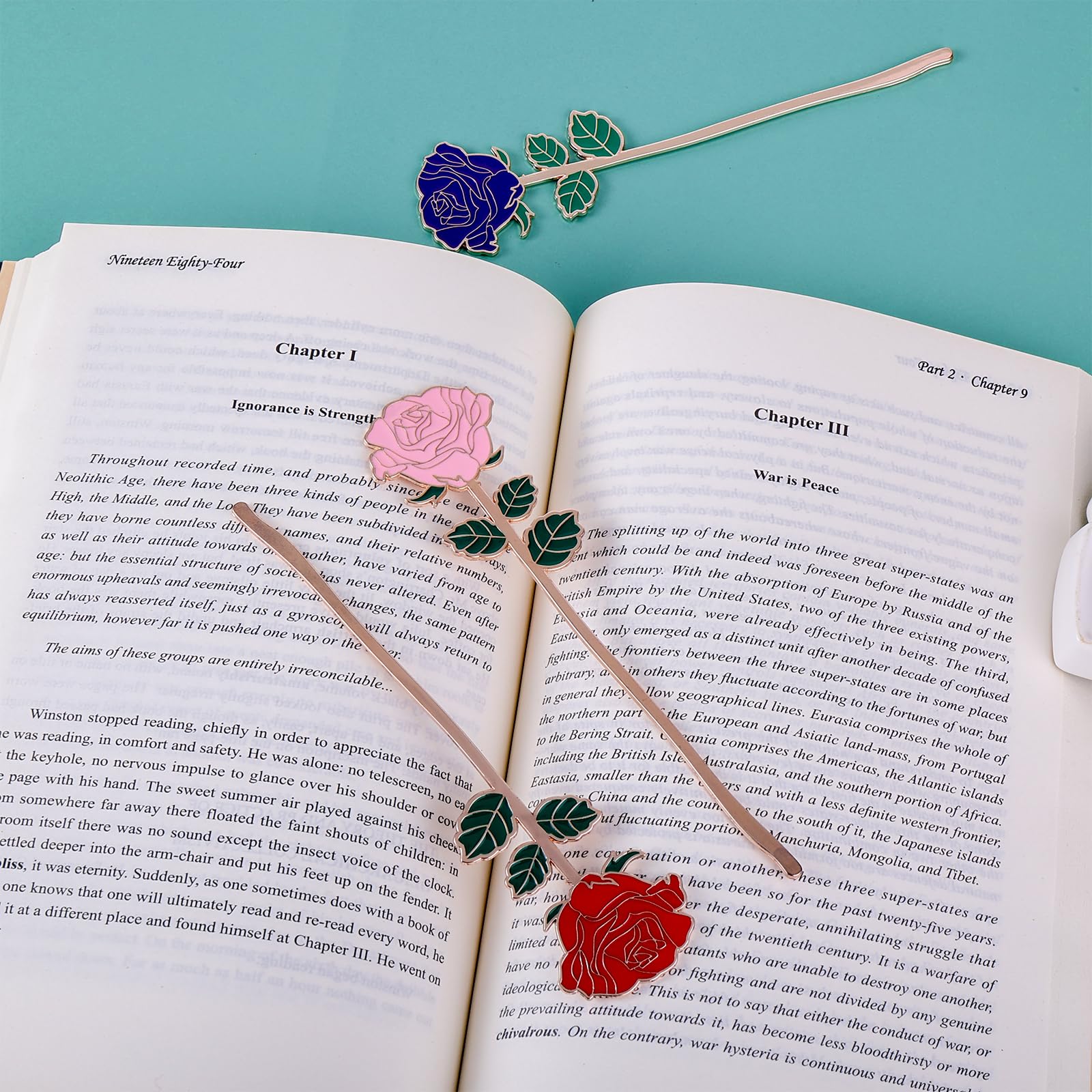 Bewudy Blue Rose Bookmark Gift, Metal Book Page Holder for Reading Lovers, Teacher Appreciation Gifts Valentine Mother's Day Christmas Birthday Gift for Women Book Lovers (Blue Rose)