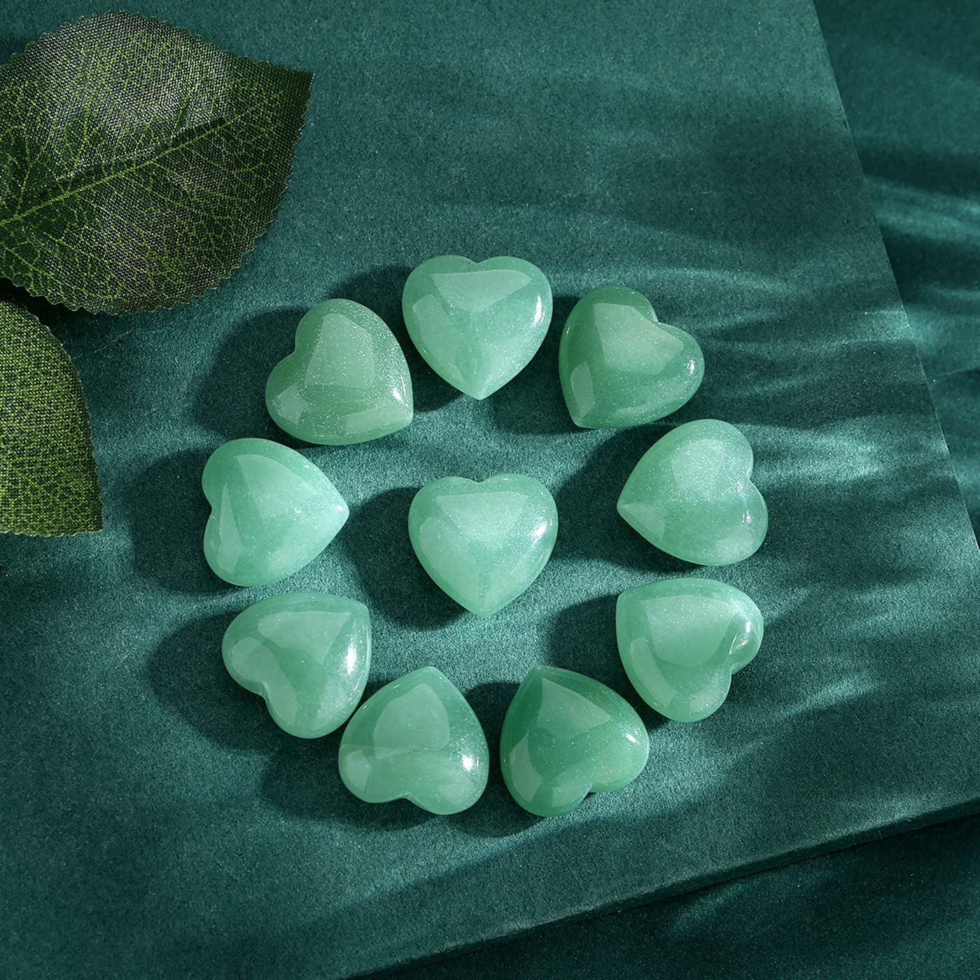 XIANNVXI 10 Pcs Green Aventurine Crystals Heart Natural Green Crystals Gemstones Set Polished Love Palm Pocket Stones Reiki Crystal Beginners Gifts