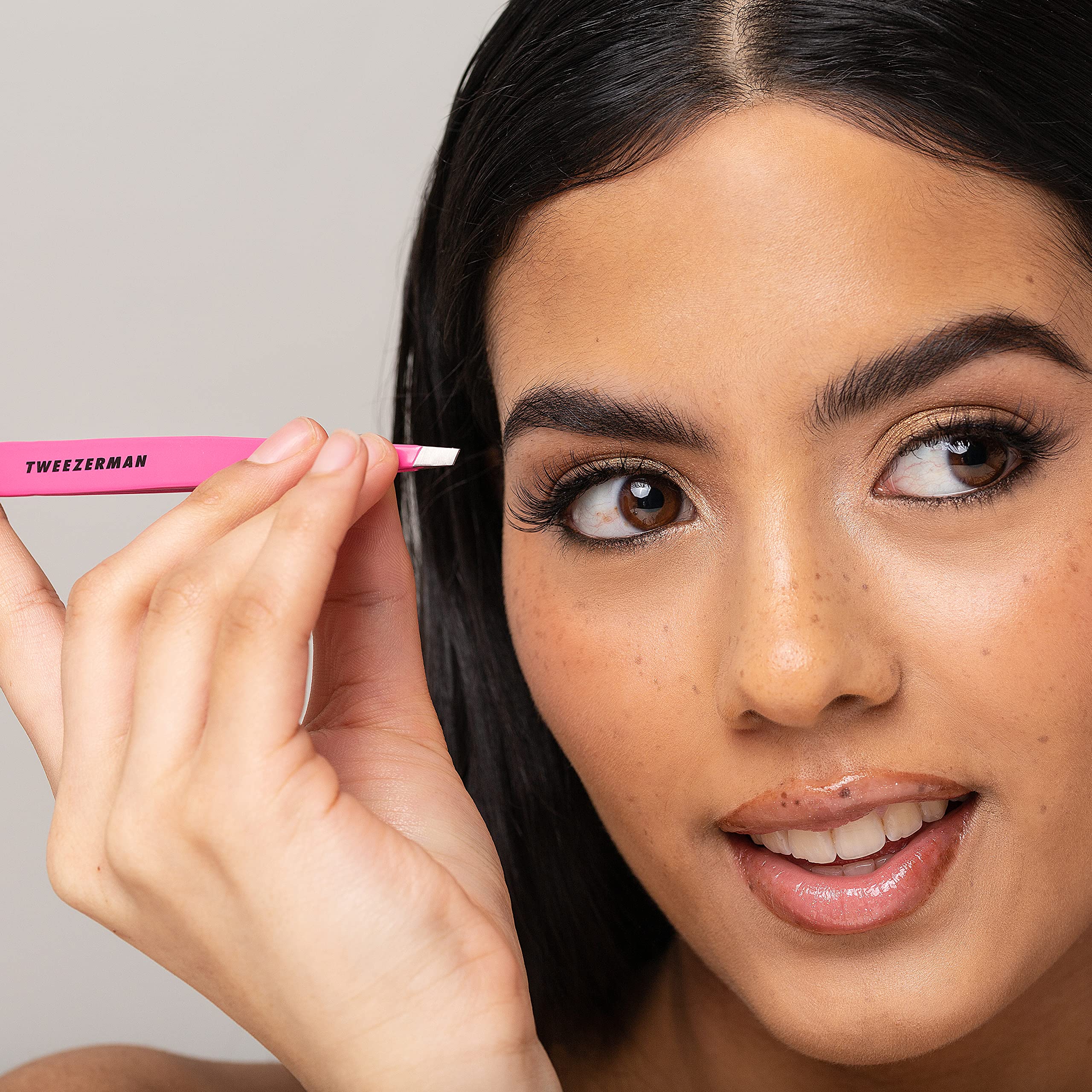 Tweezerman Pretty In Pink Slant Tweezer