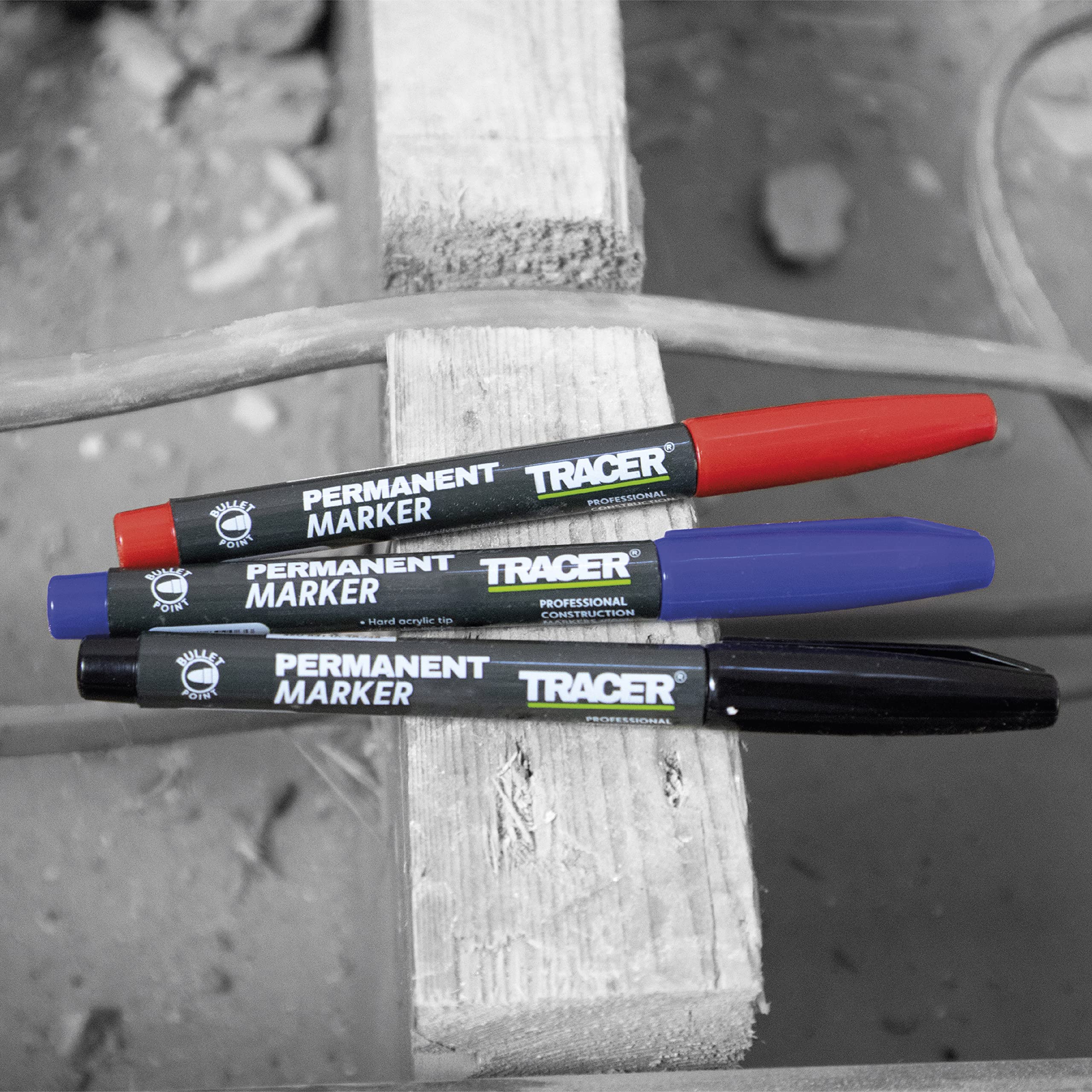 Tracer Fine-Point Permanent Construction Marker Kit (1-2mm Bullet Point General-Purpose Markers with quick-drying ink) – Red, Blue, 2x Black