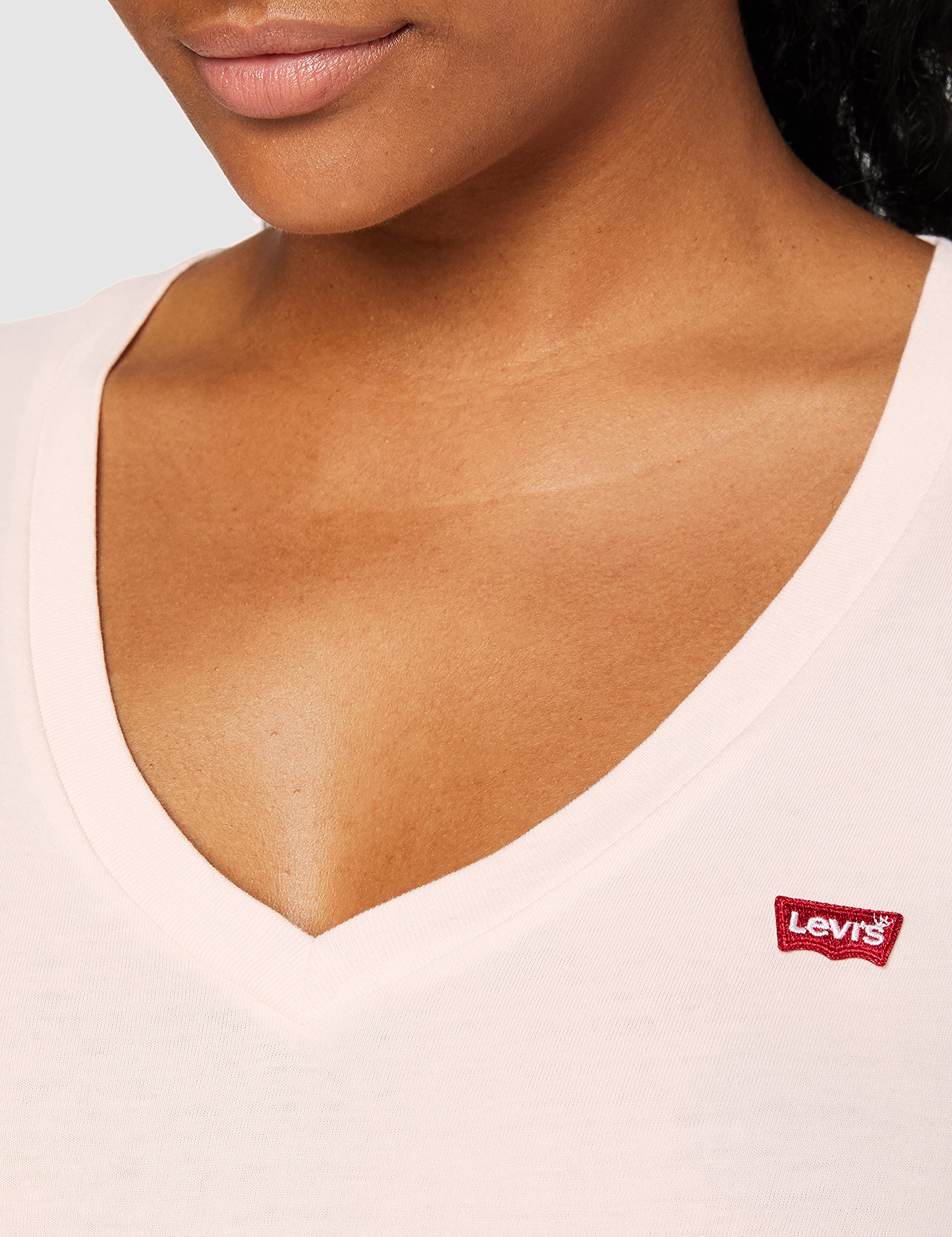 Levi's Women's Perfect V-Neck T-Shirt Almost Mauve (White) XXS -