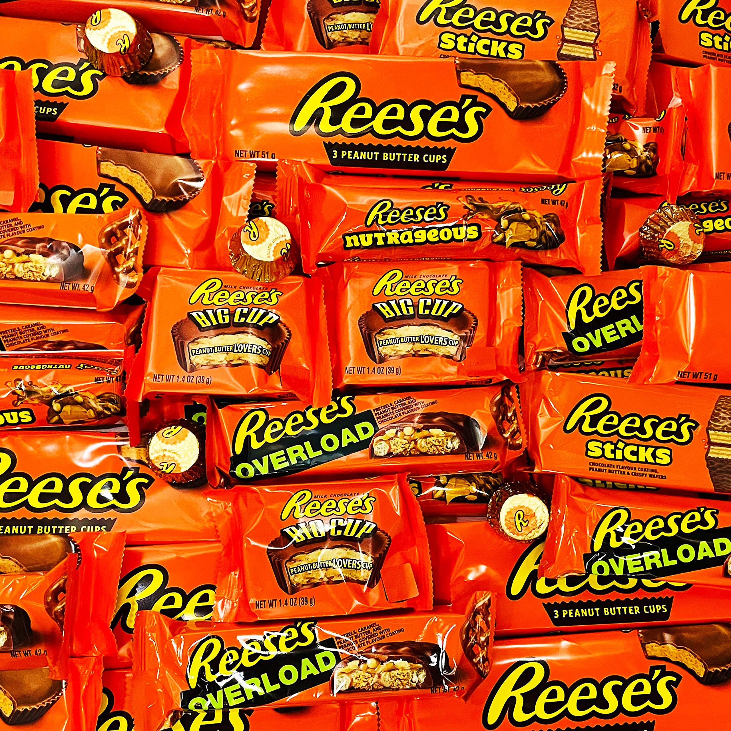 Peak Sweets American Sweets Gift Box - Assortment of 7 Classic Reese's Chocolates Gift Set - Letterbox Sweets Reeses Gift Hamper Reeces Box Set Peanut Butter