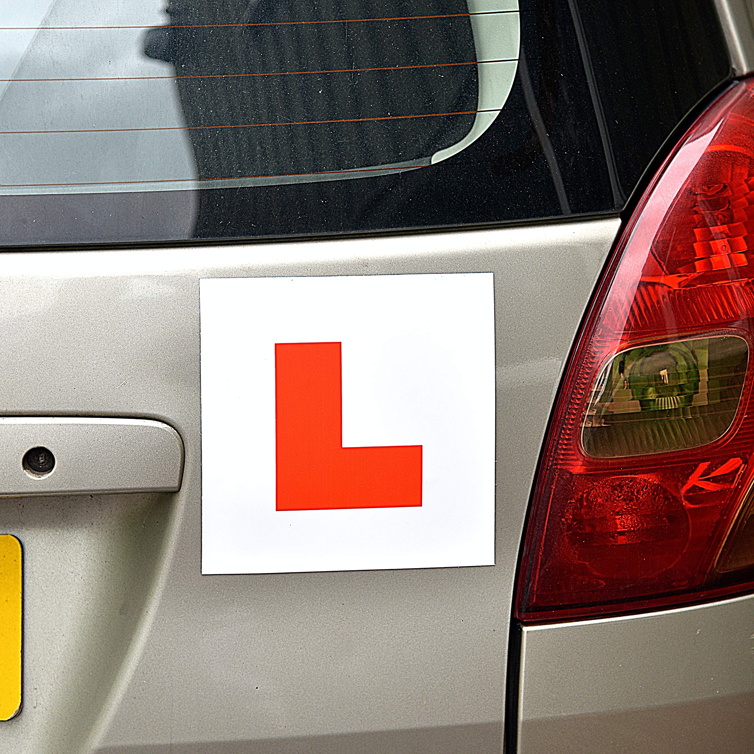 Sakura L Plates For Learner Drivers LP102 - Pair Self-Adhesive Or Tie On - Safe Visible Durable